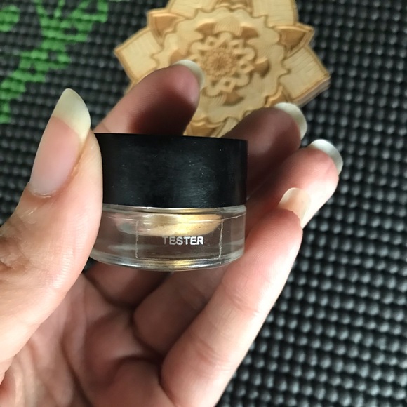 NARS Eye Paint ‘Iskandar’ - Picture 9 of 10